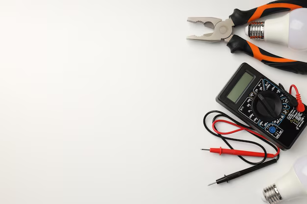 Electrician Constanta - unelte pe teren